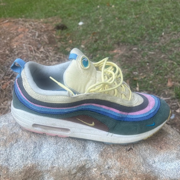Authentic Nike Air Max 1/97 x
Sean Wotherspoon Men Sz12 sneakers - Picture 3 of 9